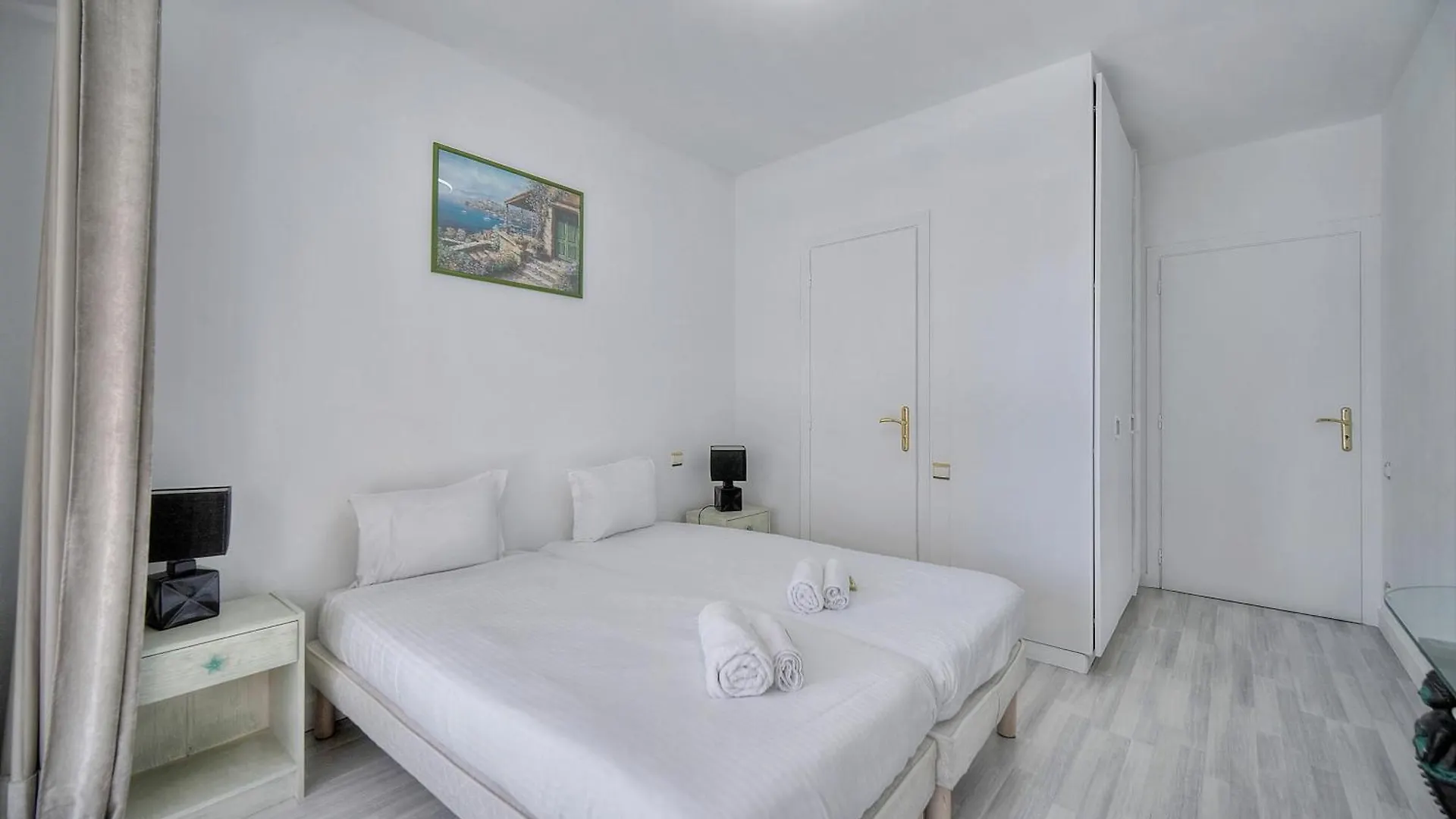 Immogroom - Large Apartment Clim/Terrace - Wifi Cannes 0*,