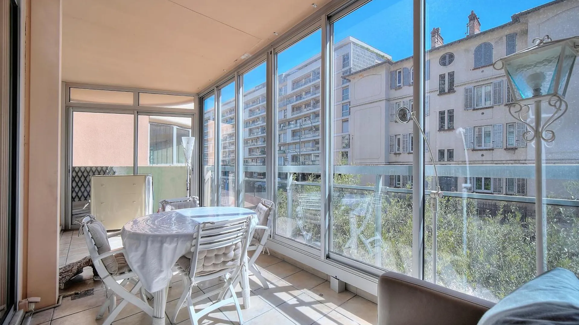 Immogroom - Large Apartment Clim/Terrace - Wifi Cannes France