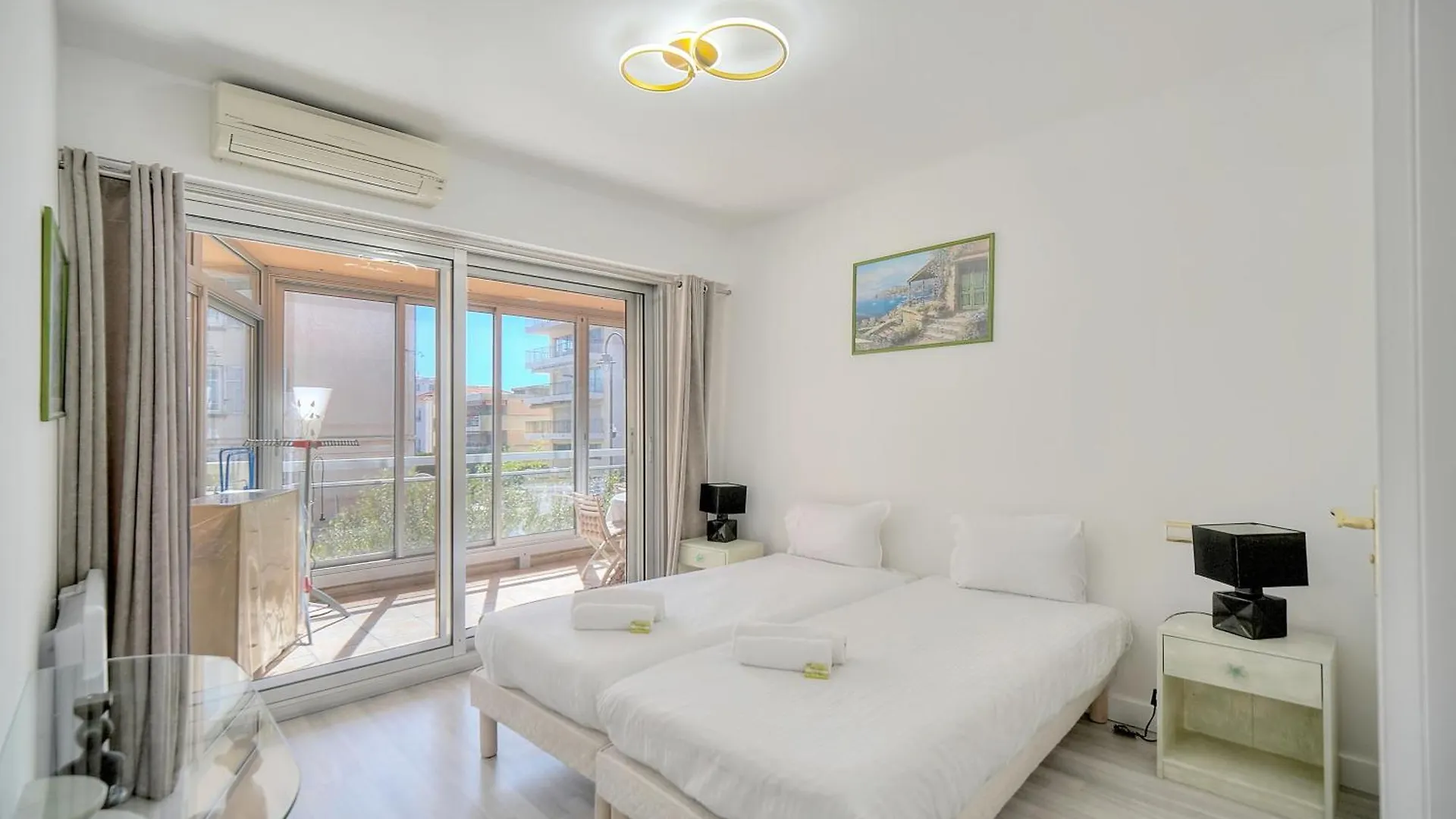 Immogroom - Large Apartment Clim/Terrace - Wifi Cannes 0*,  France